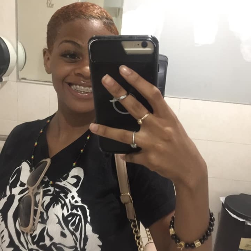 Meet your Posher, Lizzie